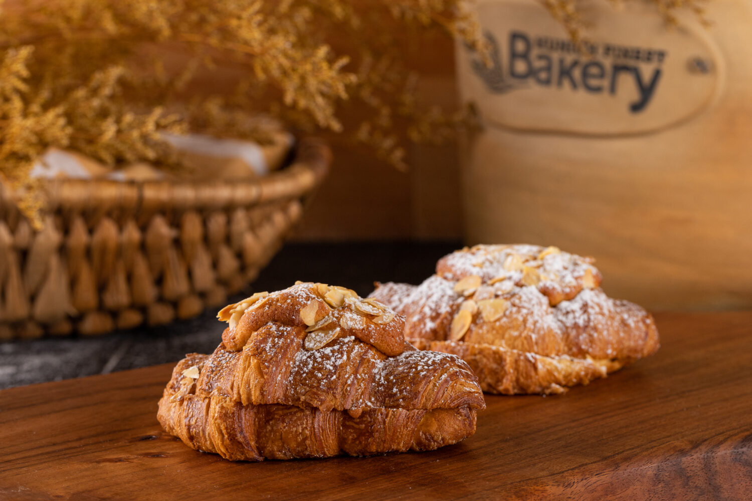 Signature Almond Croissant medium size (45 gram++) - Image 5