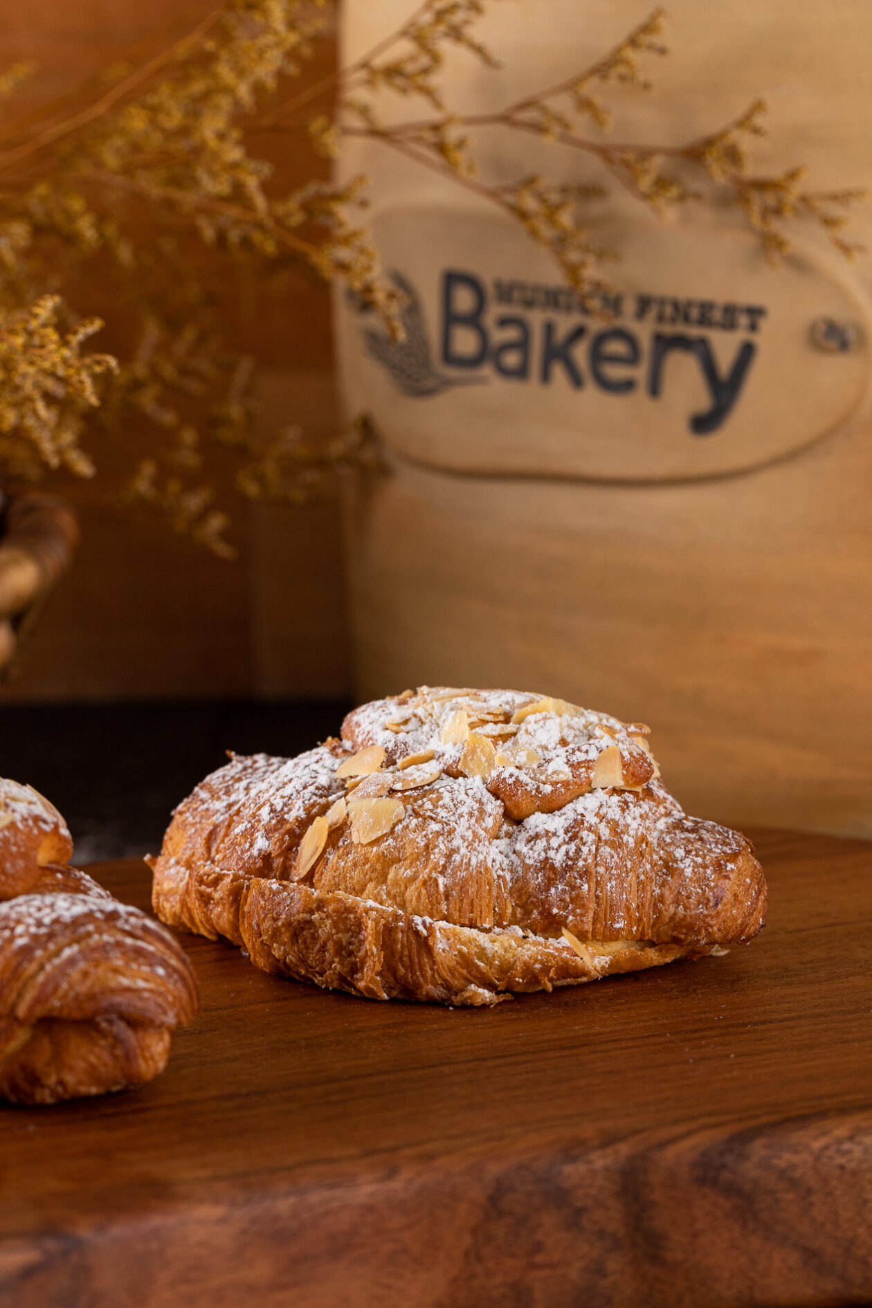 Signature Almond Croissant medium size (45 gram++) - Image 10